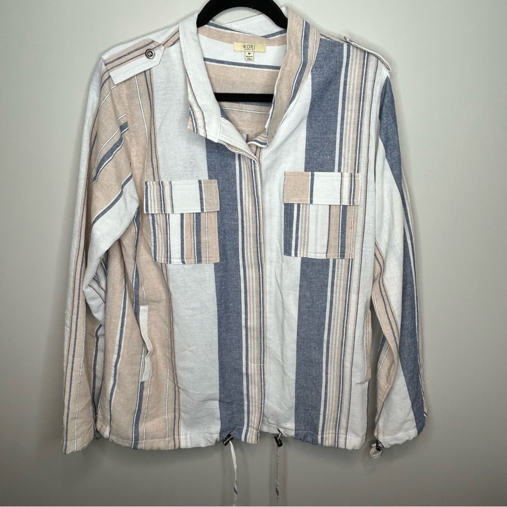 Striped button down loose fit women’s top size‎ medium 100% cotton